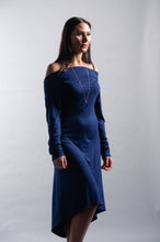 Load image into Gallery viewer, Slouchy Open Back Long Sleeve Midi Dress