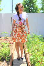 Load image into Gallery viewer, Floral flair skirt with pockets
