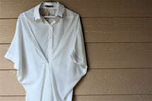 Load image into Gallery viewer, Twist-Front White Buttoned Top
