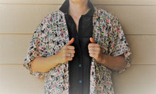 Load image into Gallery viewer, People Print Open Shirt
