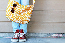 Load image into Gallery viewer, Citrusy Vibrant Tote Bag Perefectly Multipurposed!
