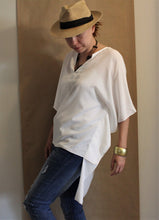 Load image into Gallery viewer, Plus Size Butterfly Sleeves Chiffon Top
